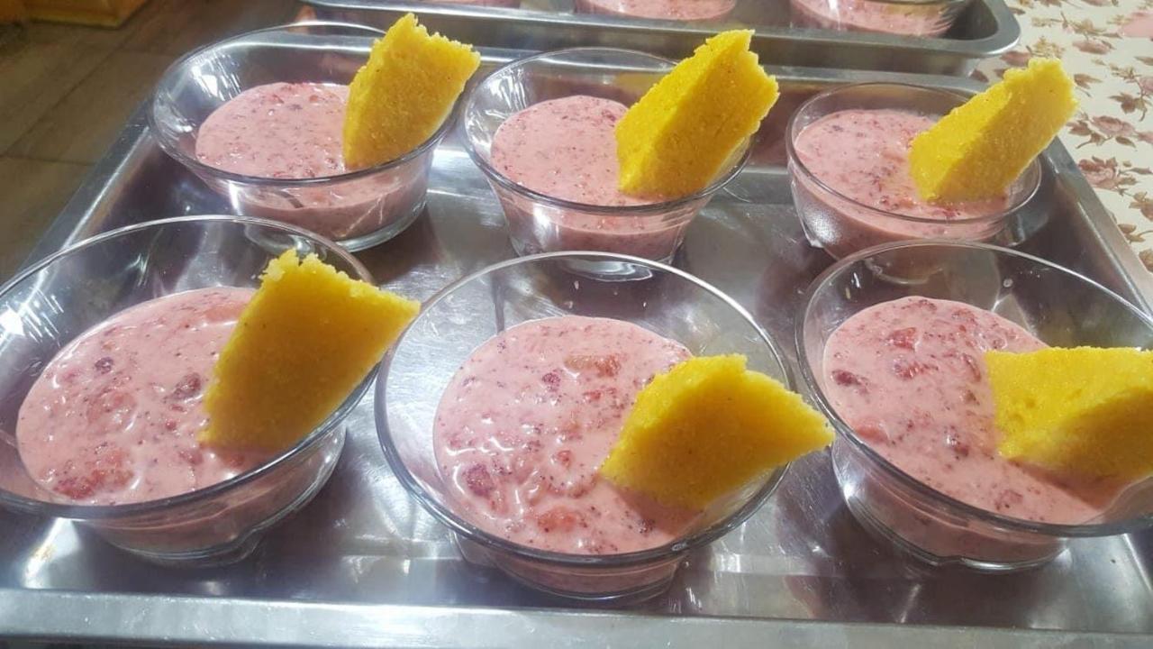 Pensiunea Agroturistica Casa Colinita Vatra Moldoviţei Exteriör bild